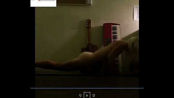 old woman doing exercise Thumbnail