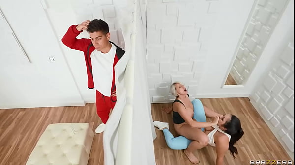 Warning: Shoplifters Will Be Pro-ASS-ecuted - Angel Wicky, Diana Rius / Brazzers  / stream full from www.zzfull.com/willbe