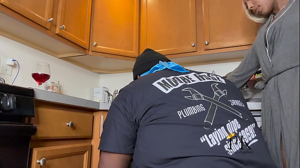 ebony Slut housewife gets fucked and cream-pied by the maintenance man