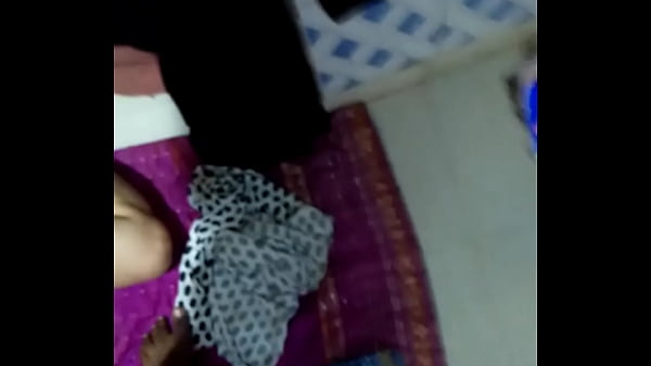 Sexy Train Grope and Nipple Suking · XNXX.com.se Free Porn Online! 3GP MP4 Mobile Sex XXX Porno Videos!