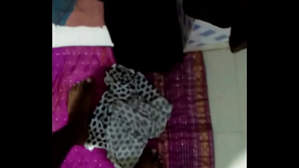 Sexy Train Grope and Nipple Suking · XNXX.com.se Free Porn Online! 3GP MP4 Mobile Sex XXX Porno Videos!