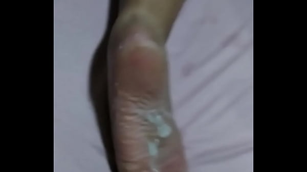 Pés Naty melado pelo marido solinhas hidratas