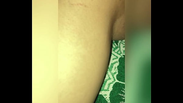 Chupándole el CULO a mi Media en su CUARTO! Me METO a su CUARTO y Le CHUPO el CULO a mi H Colegiala y Luego me la COJO Antes de que se Quite el UNIFORME de la ESCUELA y se Ponga la PIJAMA! Sexo Casero! (COMPLETO)