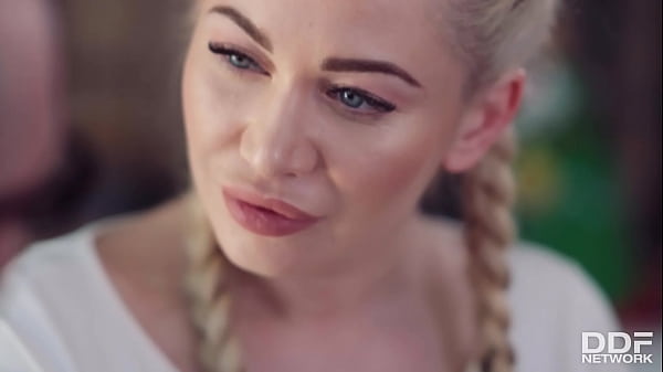 Lucky Stud Gets His Lollipop Licked by Lindsey Olsen & Sonia Lion