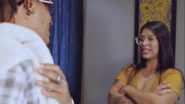 Vizinho nerd, transa gostoso com sua vizinha peituda - Completo No Red