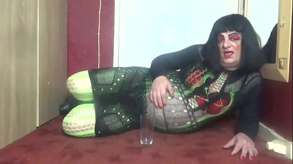 bisexual crossdresser is it me or is it that no one eles likes it because i do i love it Thumbnail