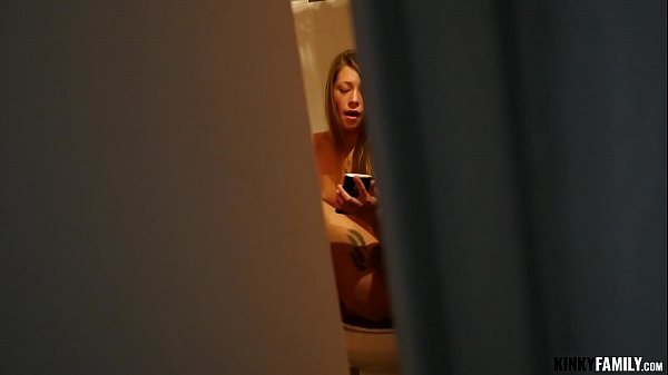 Kinky Family A little family sex blackmail_Kirsten Lee • Free ...