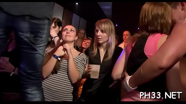 Brune mooier zorgt voor harde fuck