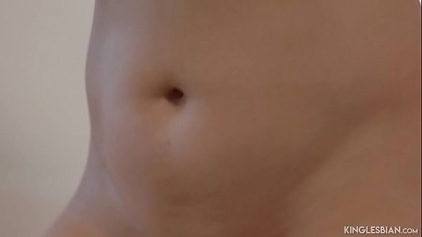 Blonde lesbian does squirts with her horny friend with huge tits