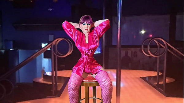 Fuscia Granny Boston’s Fabulous Face Fucking