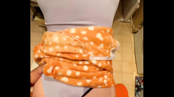 How to relax in the new year - Darcy Dark & Azumi Liu & Kira Stone