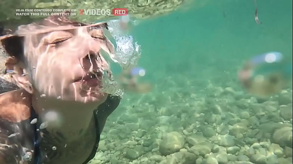 Sexo em praia paradisiaca em Ibiza, com porra na cara e caminhada em publico! Alemaohub