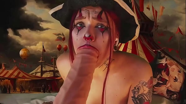 HARLEY QUEEN STRETCHED HER CHEEKS WITH A GIANT DILDO. NOW YOU KNOW WHERE SHE GOT THOSE SCARS.