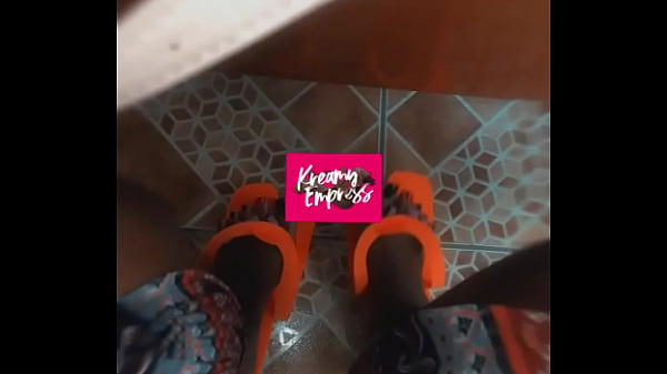 Ebony red and black toes Thumbnail