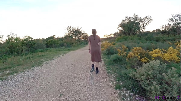 I Picked Up a Stranger To Fuck me Outdoors But he Cums too Quickly