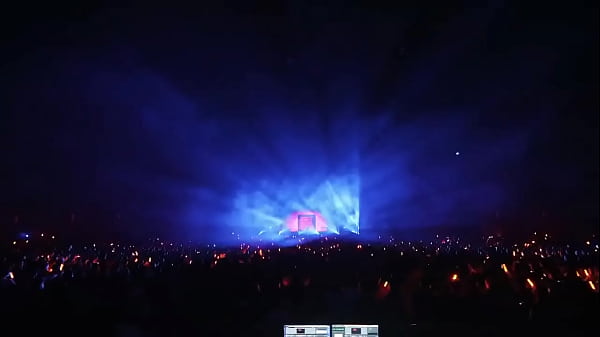 Crazy bitch screaming in a cage Thumbnail