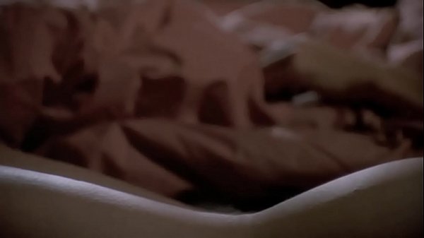 Linda Fiorentino Nude Scene