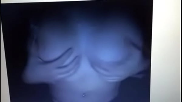 Teen with perfect titts Thumbnail