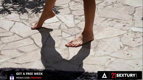 21 SEXTURY - Cute Latina Geisha Kyd Gets Her Pretty Feet Covered In Cum After Intense Fucking