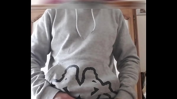 Branlette et belle ejaculation crèmeuse,