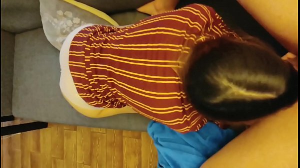 Mi joven vecina me ayuda con mi eyaculación precoz