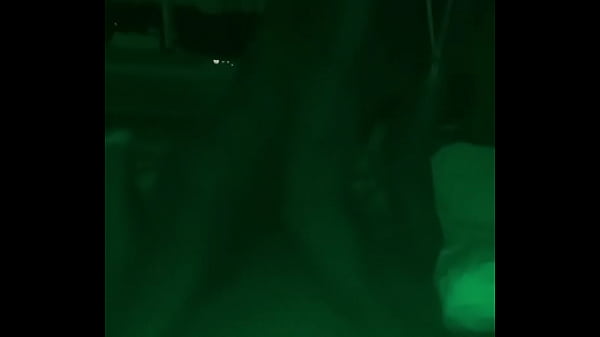 Garota gorda em casa