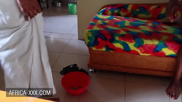 Ebony housewife invites the shoemaker for an intimate ride