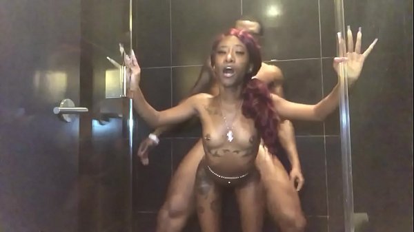 Rome major gives Mini stallion Major dick