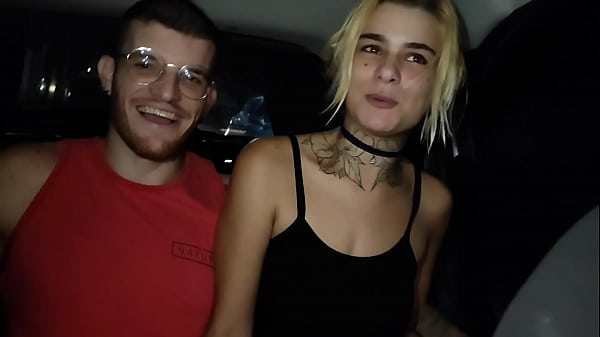 casal fode dentro do uber