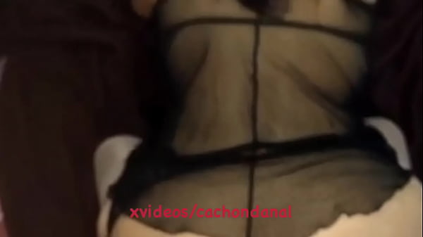 Minha nalgona latina quer x o pequenino