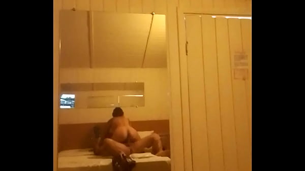 Casada safada sentando no macho em motel no interior de são paulo