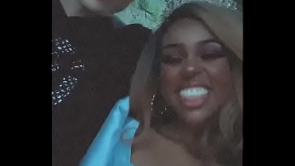 Esta é Anastasia Valentine -- Ela foi capturada em vídeo. Uma verdadeira Alienígena