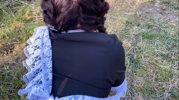 professora fodeu uma colegial no mato e sem querer gozar na buceta dela