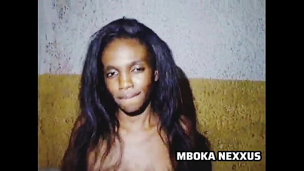 Je me masturbe devant la caméra pour ton plaisir