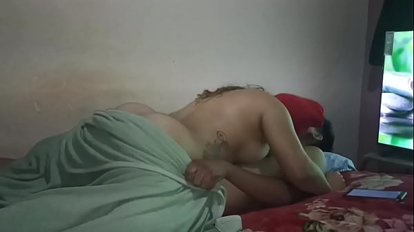 No creerás lo rica cojida que me da está venezolana..pincha en mi perfil de xvideos y busca en mi muro donde dice PINCHA PARA IR A sheer.com y ver mi contenido exclusivo y conversar conmigo