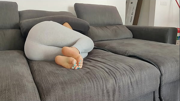 hiden camera caught cousin inside the sofa showing feet soles