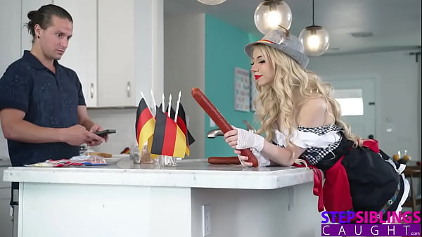 I Want Your Sausage Inside of me- Feed my Hole Stepsis Kenzie Reeves begs Stepbro - S12:E4