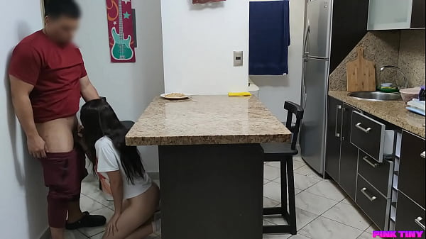 Viviendo con mi Linda chica que Ya no puede Dejar mi polla