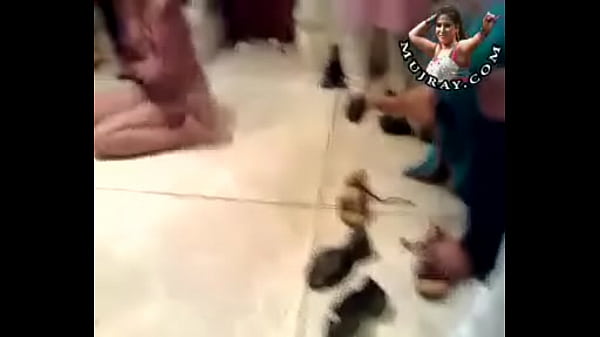 ファミリーヌードパーティー ・ XNXX.com.se 無料ポルノ