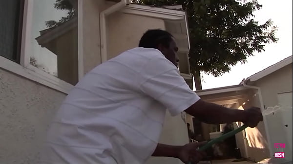 He ate her pussy on the hood of his car before smashing her doggy style