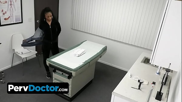 Gorgeous Ebony Princess Gets Fully Stripped And Pounded In The Doctors Office During Chek Up