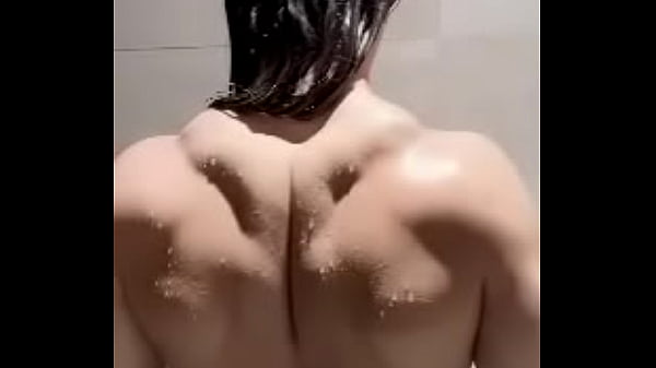 Sexy Russian Muscle Bound Female Showering Thumbnail