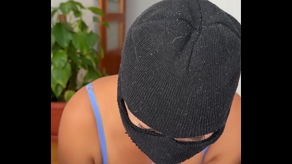 LA MUÑECA SEXUAL DE TANTALY Y PUTA COLOMBIANA – YINYLEON