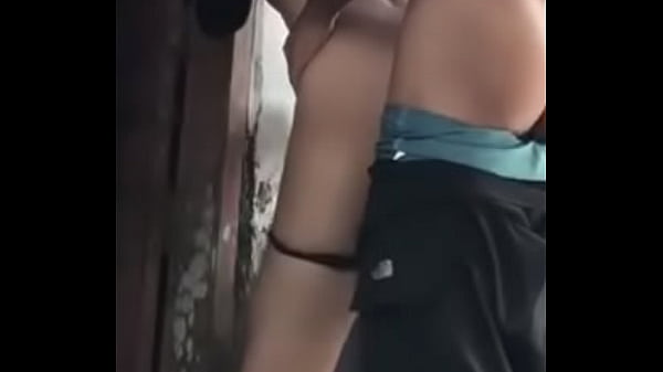 Nisia Yuanida jilbab nyepong minta di doggy sebentar