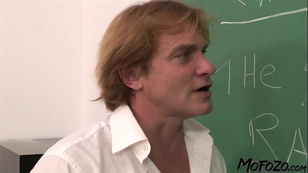 MOFOZO.com – Blonde Unexperienced Gets A Massive Facial cumshot In Her Classroom