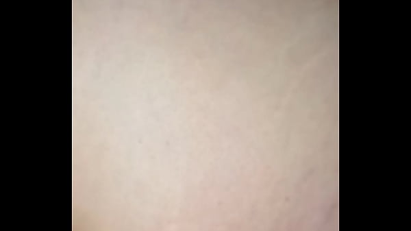 Esas nalgas rebotan que rico me gusta chuparla toda y que me de bien rico