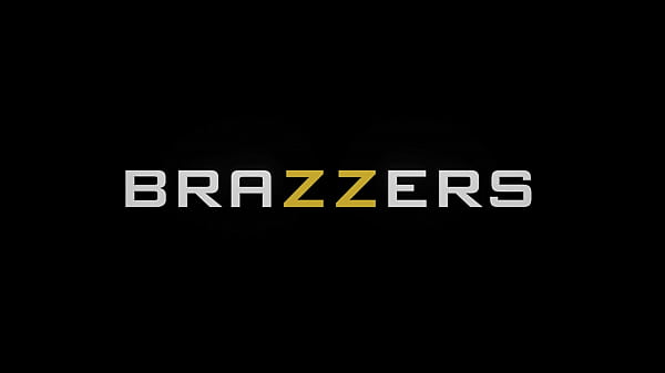 Step Family Summer Vacation: Part 1.Cherie Deville / Brazzers  / stream full from www.zzfull.com/vous