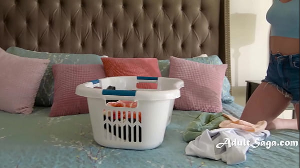 Curiosity Finished the Dyke, Now She’s Addicted to Dick