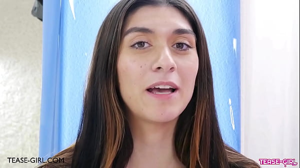 Barna szépség mesél első szexuális élményéről