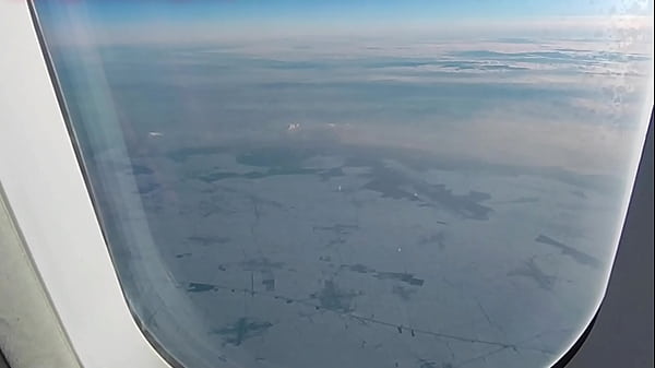 ORGASMO en el Baño del AVION viajando a MADRID !